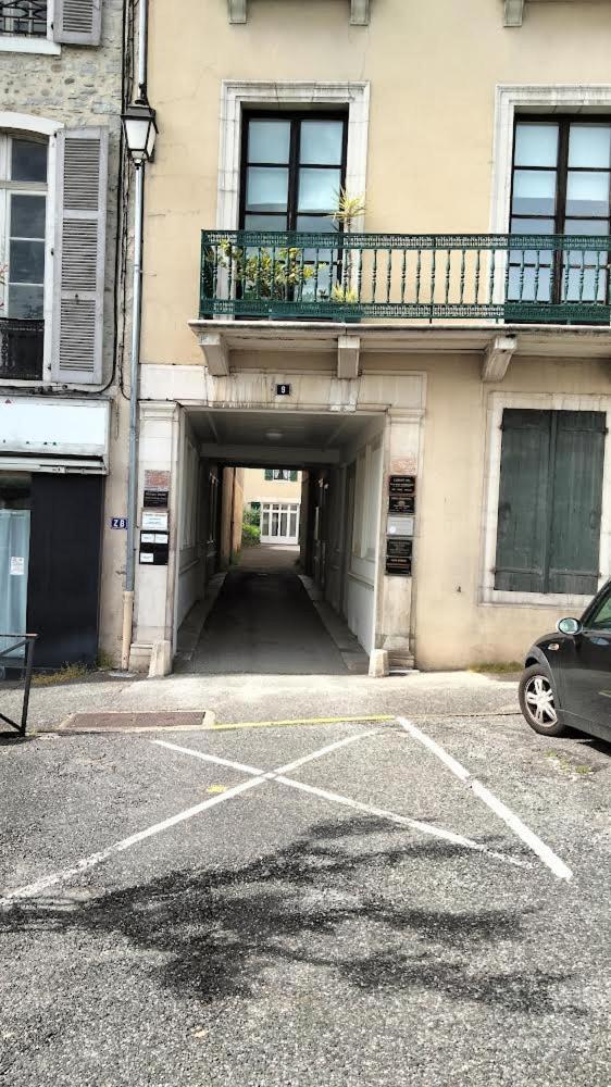 Chez Sabrina Διαμέρισμα Oloron-Sainte-Marie Εξωτερικό φωτογραφία